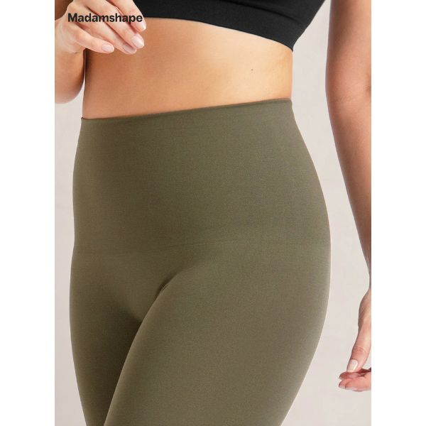 Bezszwowe Leginsy Korygujące o Średnim Stanie